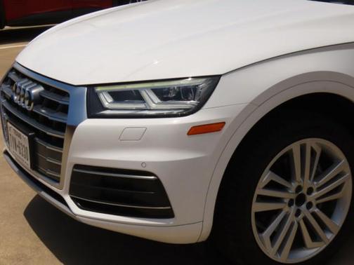 2019 Audi Q5 2.0T Premium Plus