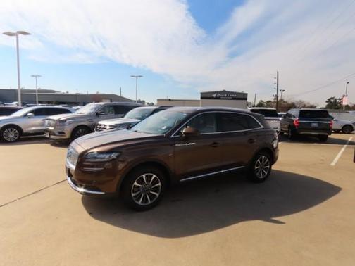 2022 Lincoln Nautilus Standard