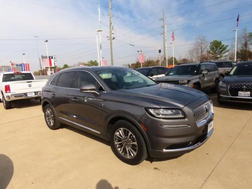 2022 Lincoln Nautilus Standard