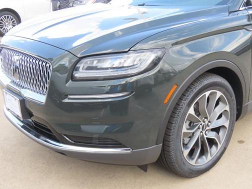 Gilded Green Metallic Clearcoat 2022 Lincoln Nautilus Reserve