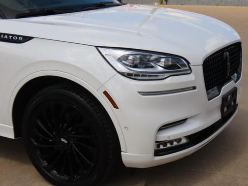 2022 Lincoln Aviator Reserve AWD