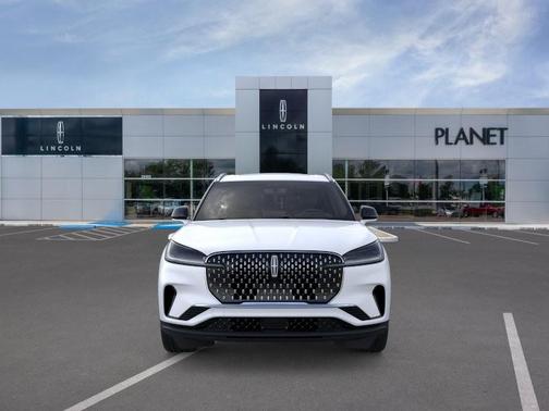 Pristine White Metallic Tri-Coat 2026 Lincoln Aviator Reserve
