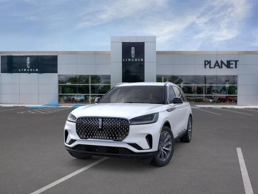 Pristine White Metallic Tri-Coat 2026 Lincoln Aviator Reserve