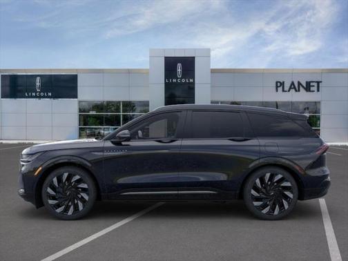 2025 Lincoln Nautilus Reserve