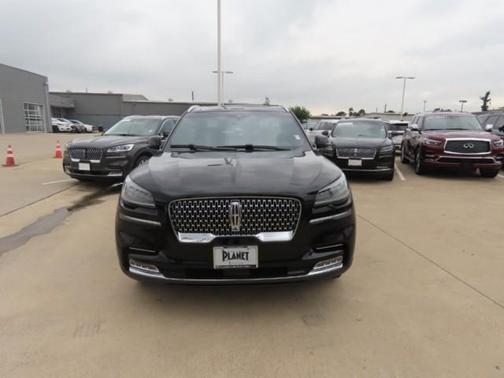 Infinite Black Metallic 2020 Lincoln Aviator Reserve