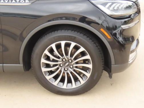 Infinite Black Metallic 2020 Lincoln Aviator Reserve