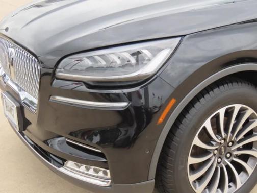 Infinite Black Metallic 2020 Lincoln Aviator Reserve