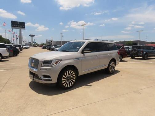 Ceramic Pearl 2021 Lincoln Navigator Reserve