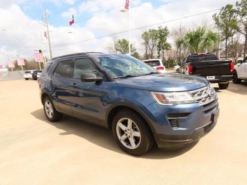 2018 Ford Explorer Base