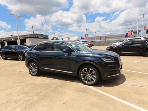 2022 Lincoln Nautilus Reserve