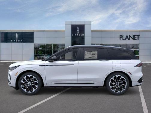 2026 Lincoln Nautilus Reserve