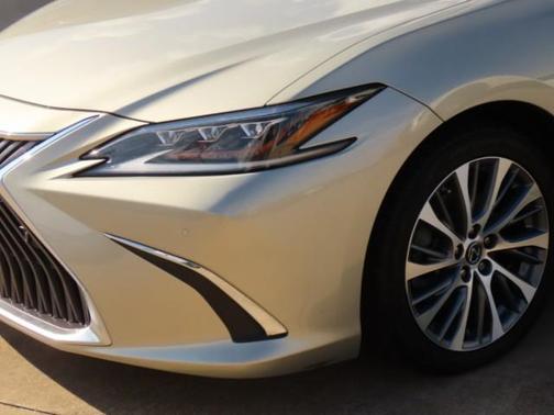2019 Lexus ES 350 Base
