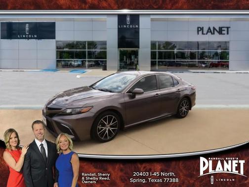 2022 Toyota Camry SE