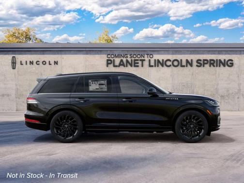 Infinite Black Metallic Clearcoat 2027 Lincoln Aviator Reserve