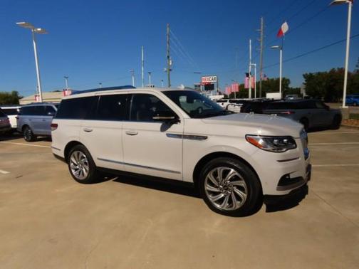 2023 Lincoln Navigator Reserve