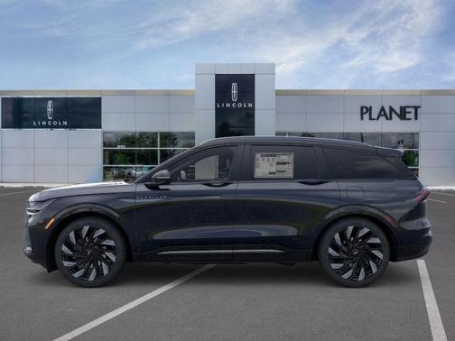 2025 Lincoln Nautilus Reserve
