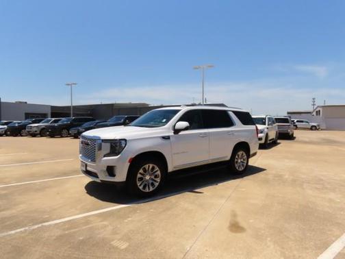 2024 GMC Yukon Denali