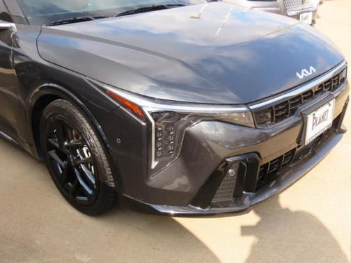 2025 Kia K4 GT-Line Turbo