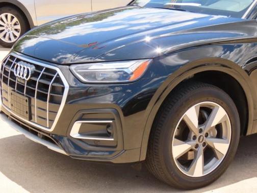 2023 Audi Q5 40 Premium Plus