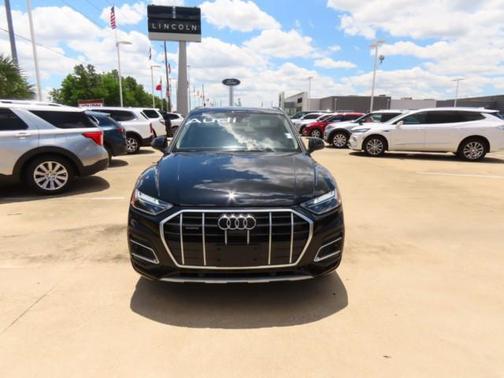 2023 Audi Q5 40 Premium Plus