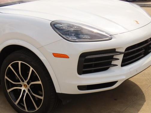 2022 Porsche Cayenne Cayenne