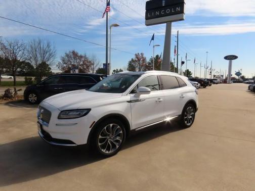 2021 Lincoln Nautilus Reserve