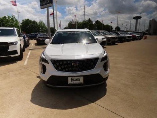 Crystal White Tricoat 2020 Cadillac XT4 Premium Luxury
