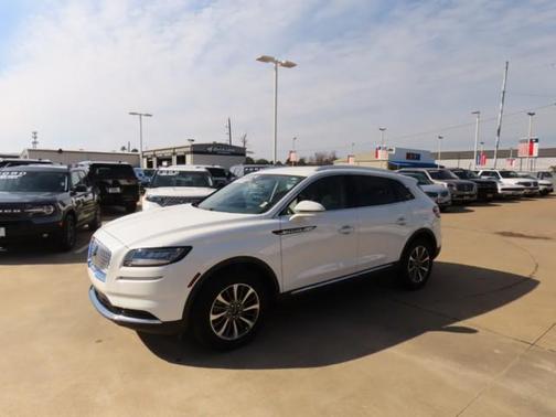 2022 Lincoln Nautilus Standard