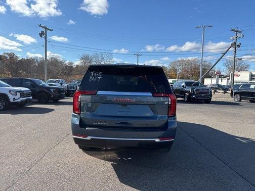 2026 GMC Yukon Elevation