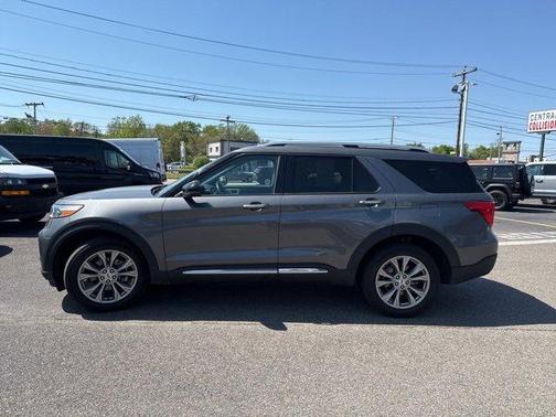 2023 Ford Explorer Limited
