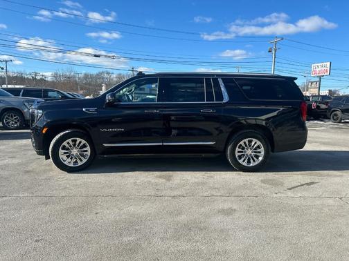 2022 GMC Yukon XL SLT