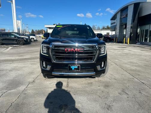 2022 GMC Yukon XL SLT