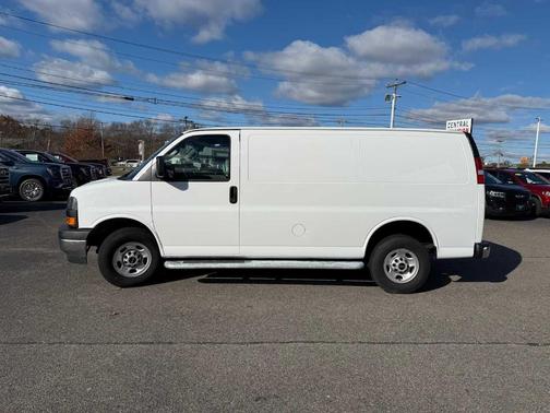 2024 GMC Savana 2500 Work Van
