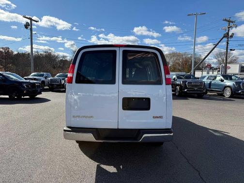 2024 GMC Savana 2500 Work Van