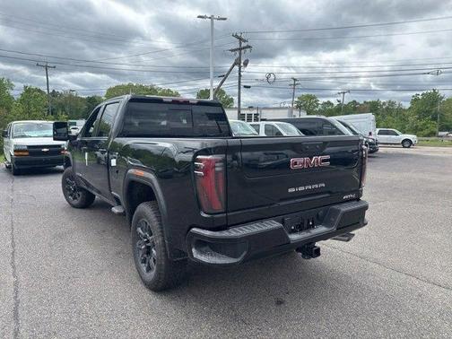 2025 GMC Sierra 2500 AT4