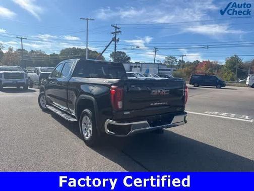 Onyx Black 2022 GMC Sierra 1500 SLE