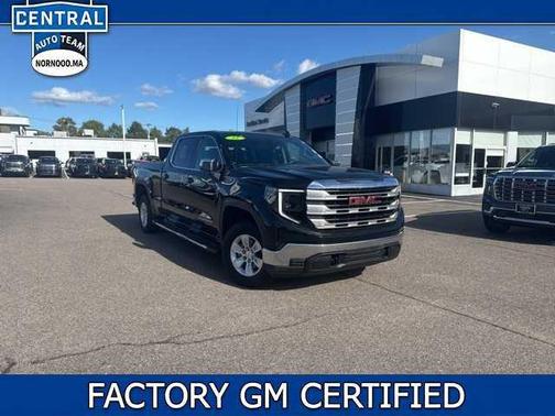 Onyx Black 2022 GMC Sierra 1500 SLE
