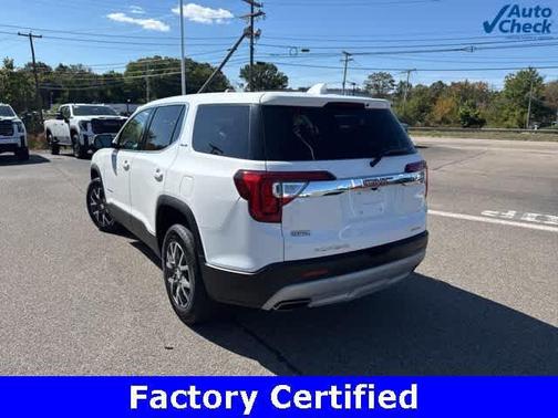 Summit White 2023 GMC Acadia SLE