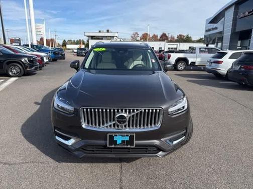 2023 Volvo XC90 B6 Plus 6-Seater