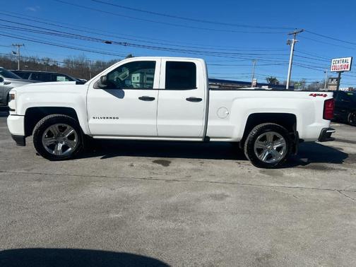 2018 Chevrolet Silverado 1500 Custom
