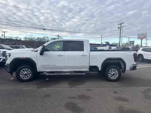 2026 GMC Sierra 2500 SLE