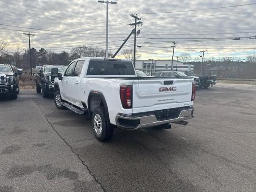 2026 GMC Sierra 2500 SLE