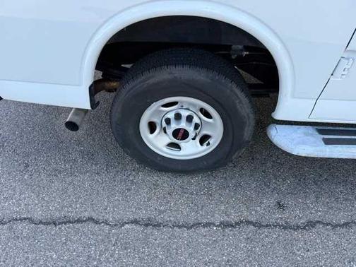 2024 GMC Savana 2500 Work Van