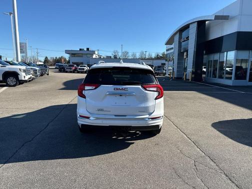 2023 GMC Terrain Denali