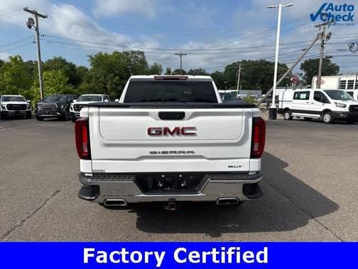 Summit White 2022 GMC Sierra 1500 SLT
