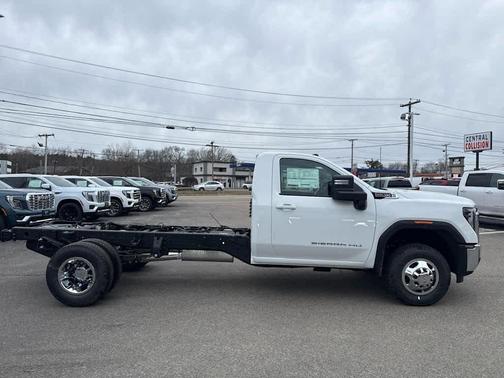 White 2026 GMC Sierra 3500 SLE