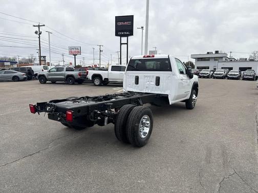White 2026 GMC Sierra 3500 SLE