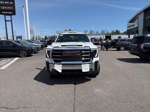 2025 GMC Sierra 2500 SLT