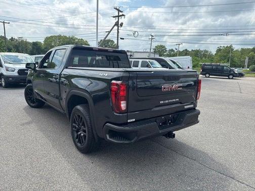 2022 GMC Sierra 1500 Elevation