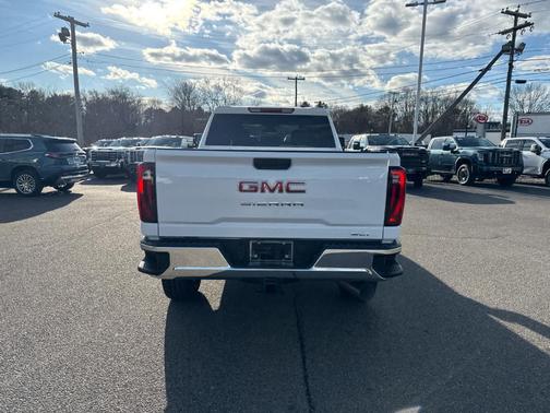 2026 GMC Sierra 2500 SLT